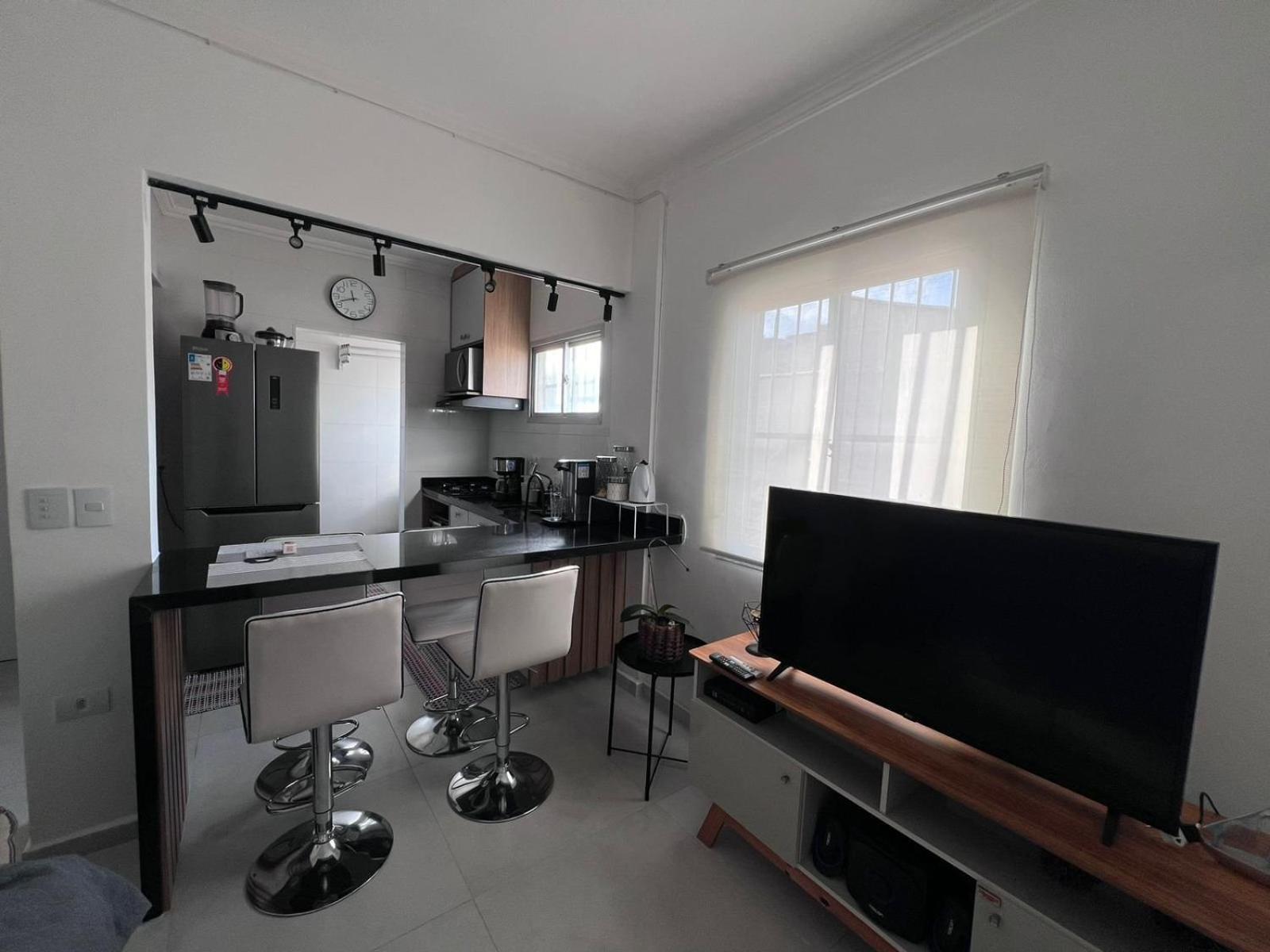 Canto Forte- Suite C/Varanda - Ate 5 Hospedes- Garagem - Wi Fi E 200 Metros Da Praia, 50 Metros Da Av Gastronomica Da Pg Прая Гранде Екстериор снимка