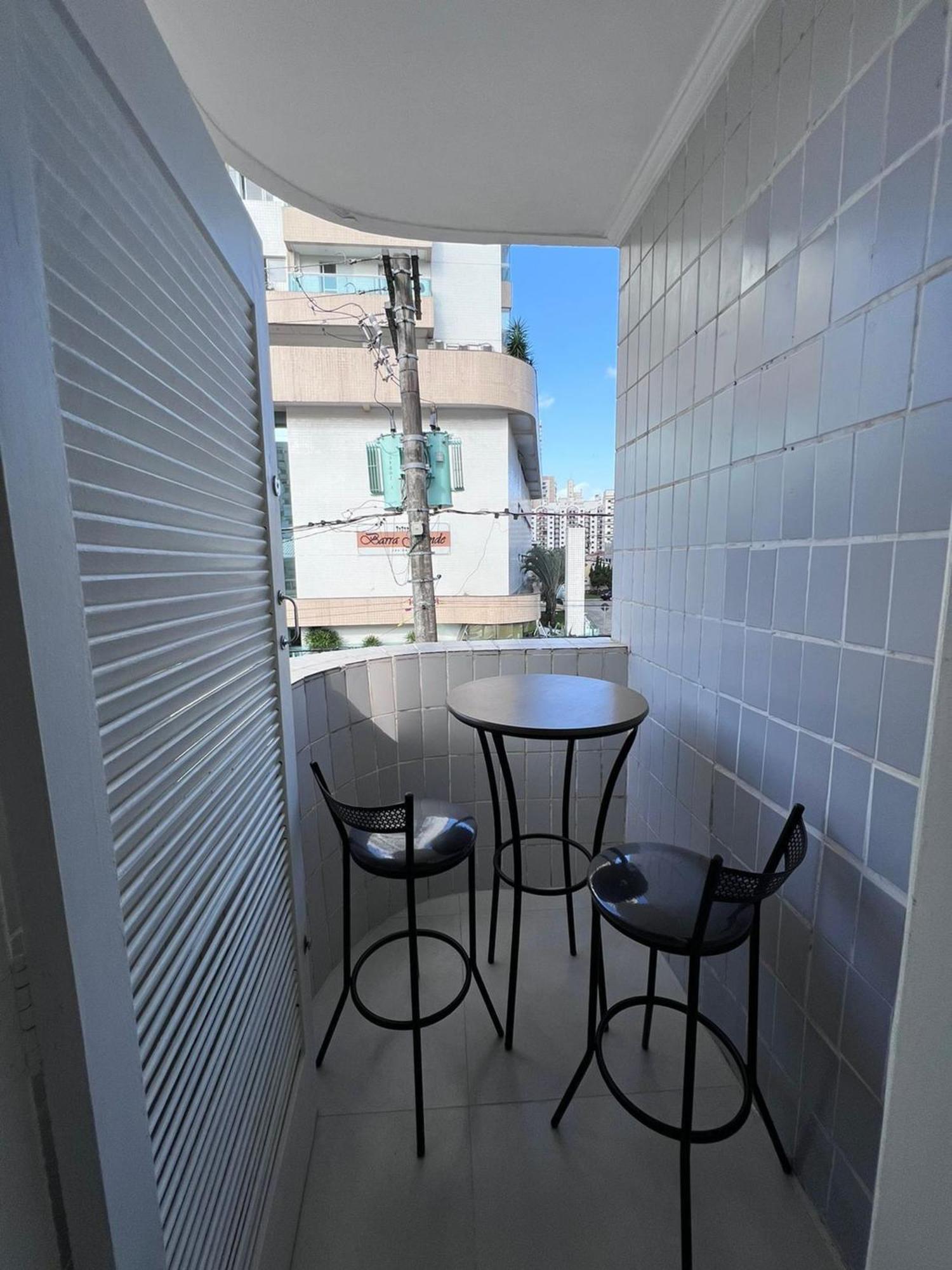 Canto Forte- Suite C/Varanda - Ate 5 Hospedes- Garagem - Wi Fi E 200 Metros Da Praia, 50 Metros Da Av Gastronomica Da Pg Прая Гранде Екстериор снимка