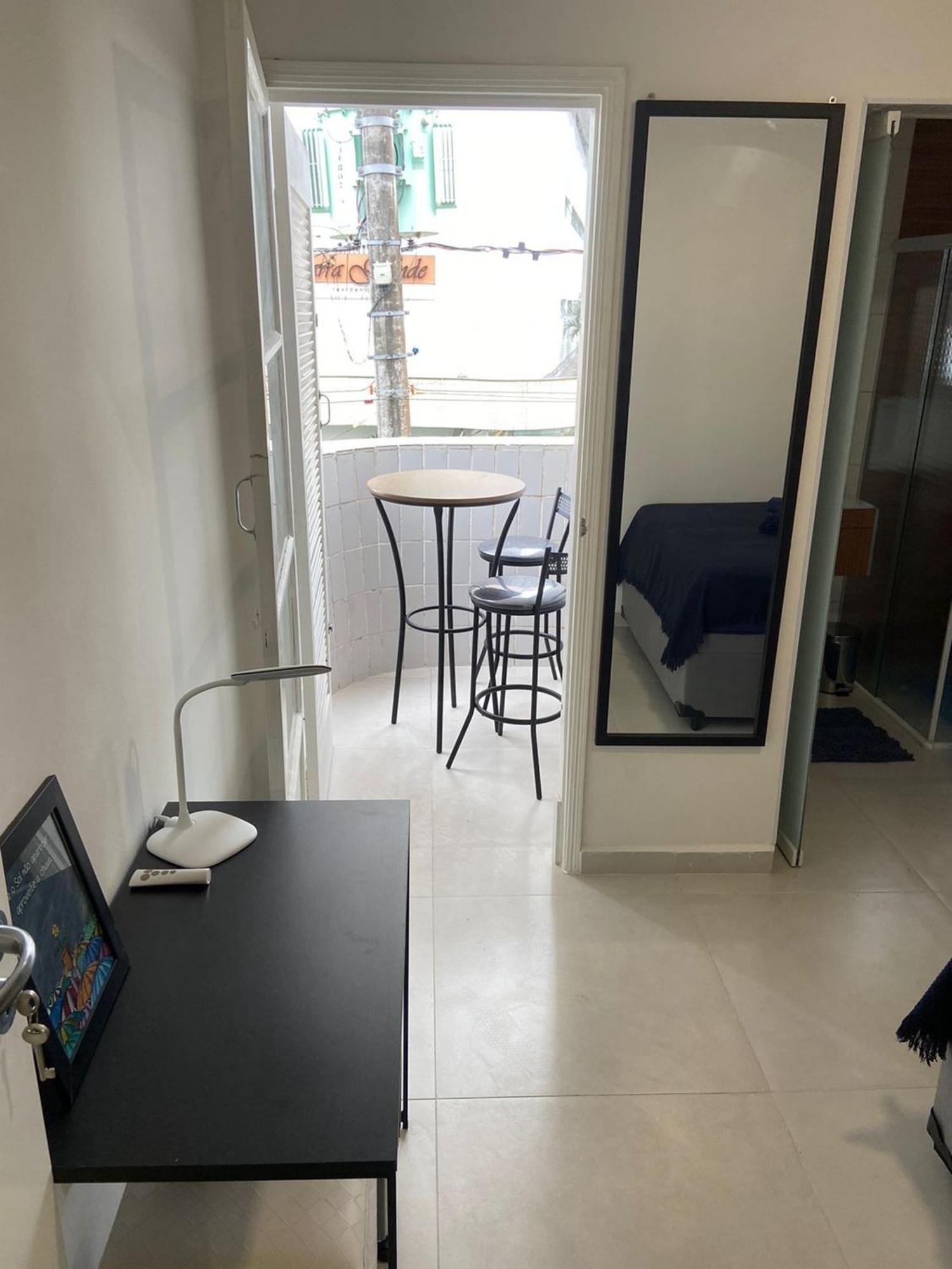 Canto Forte- Suite C/Varanda - Ate 5 Hospedes- Garagem - Wi Fi E 200 Metros Da Praia, 50 Metros Da Av Gastronomica Da Pg Прая Гранде Екстериор снимка